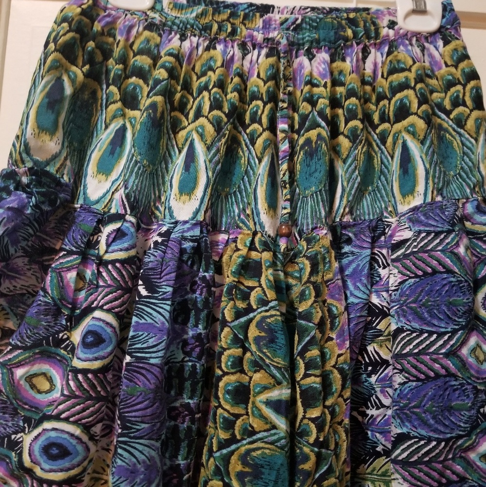 Peacock MC Hammer Pants! - Picture 4 of 4